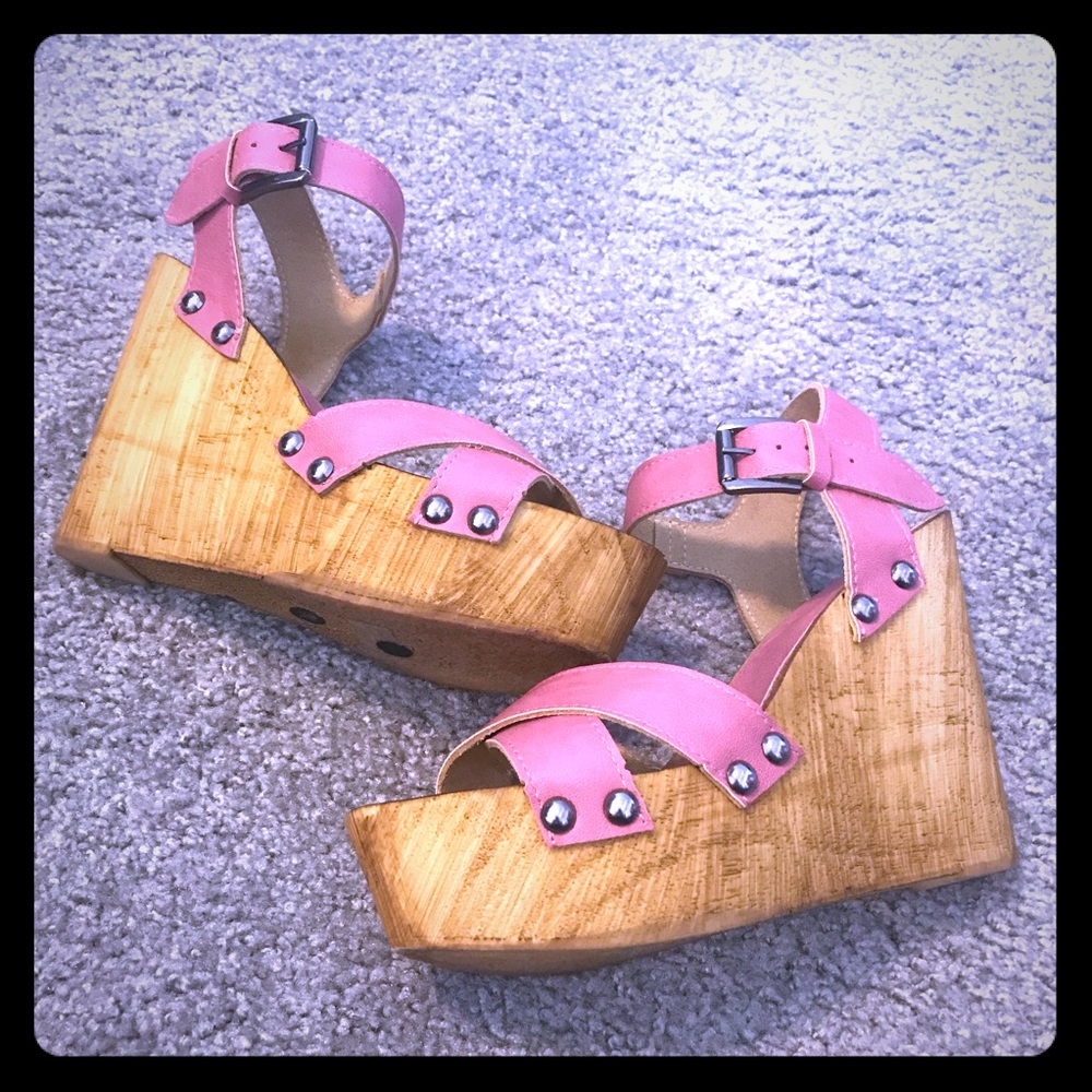 Charles by Charles David Munich Wedge Sandal